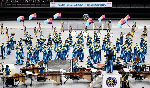 日本一の栄冠をつかんだ音楽隊・創価ルネサンスバンガード。観衆からは「切れ味の鋭い音色がとても印象的でした。さすが“ルネバン”ですね」との称賛の声が寄せられた（さいたまスーパーアリーナで）