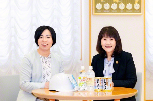 防災をテーマに語り合う小山内代表理事㊨と佐藤議長