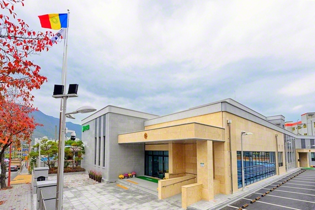 韓国・慶尚南道の梁山市にオープンした熊上平和文化会館