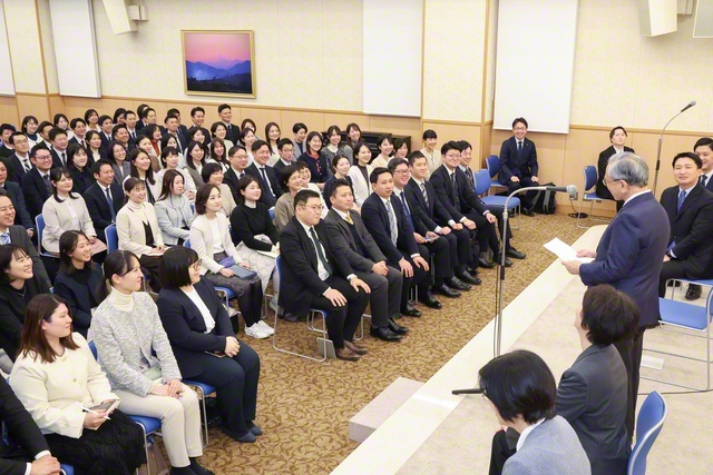 広布の未来を担う後継の使命を確認し合った青年最高協議会の開講式（18日、世界聖教会館内の言論会館で）