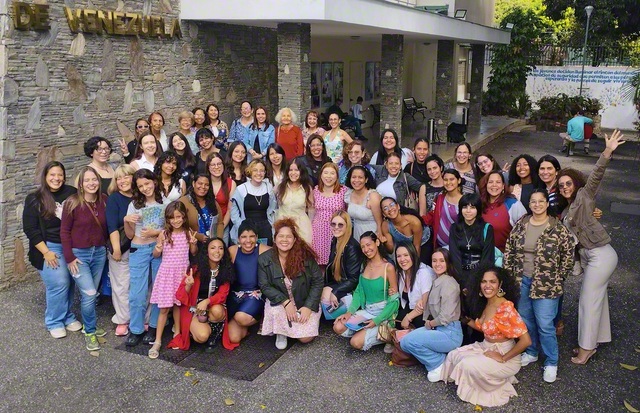 ベネズエラ華陽会の友が朗らかに（ベネズエラ文化会館で）
