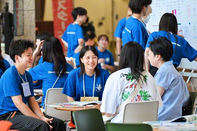 受験生や保護者からの質問に在学生らが答える「なんでも相談コーナー」（同8月）