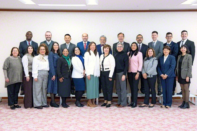 題目第一で前進する中南米各国の友