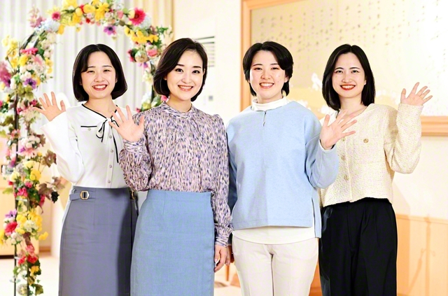 新出発した池田華陽会のリーダー（左から、田久保総合委員長、清水委員長、中沢書記長、高橋副総合委員長）