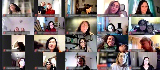 求道の息吹あふれるヤングマザーズグループの集い。集いでは愛唱歌「幸福な母たち」を朗らかに合唱した