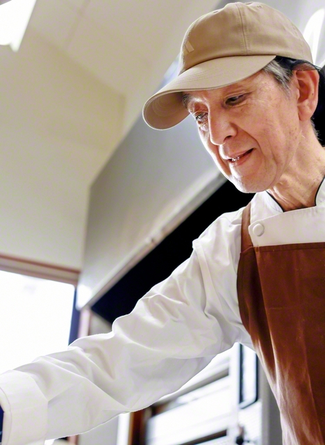 「職人歴を重ねた今でも、毎日が“ワクワク”であふれています。生まれ変わっても、やっぱり、パン職人になりたいですね」と早津さん