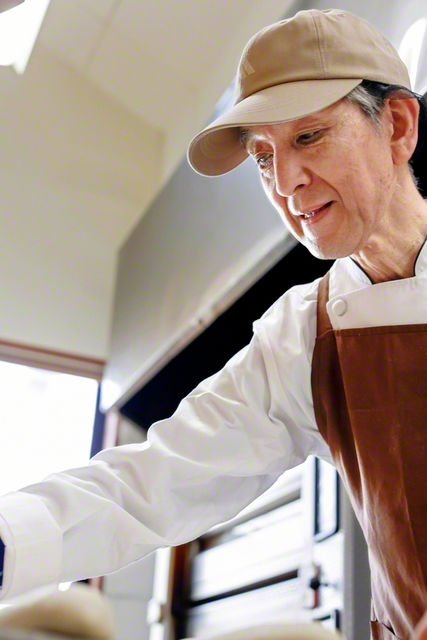 「職人歴を重ねた今でも、毎日が“ワクワク”であふれています。生まれ変わっても、やっぱり、パン職人になりたいですね」と早津さん