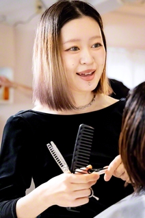 「“髪質が悪いから”と言って理想のスタイリングを諦めないでほしい」と一藁さん