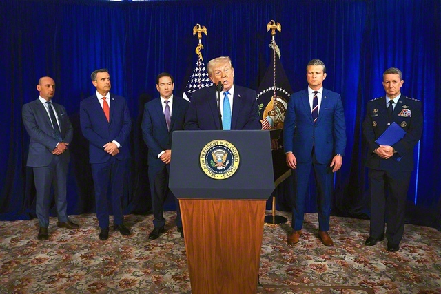 米国によるベネズエラへの軍事作戦の後、会見するドナルド・トランプ大統領（今月3日、フロリダ州で）＝AFP時事