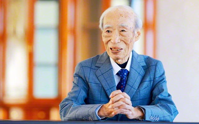 当時を振り返る坂口さん。穏やかなまなざしの奧に、揺るぎない信念が宿っていた