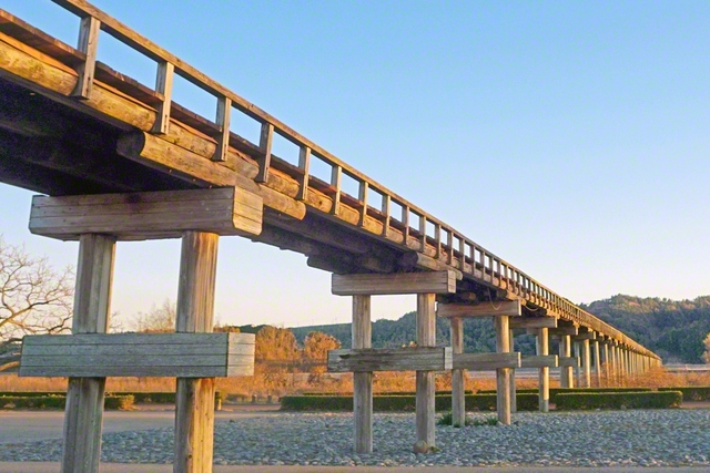 【静岡】蓬萊橋からは、雄大な富士も仰ぐことができる（JR島田駅から徒歩約20分）