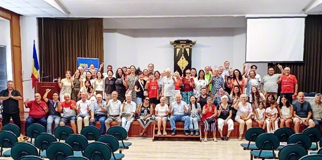 信心の歓喜に満ちたウルグアイの新年勤行会（1月1日、ウルグアイ文化会館で）