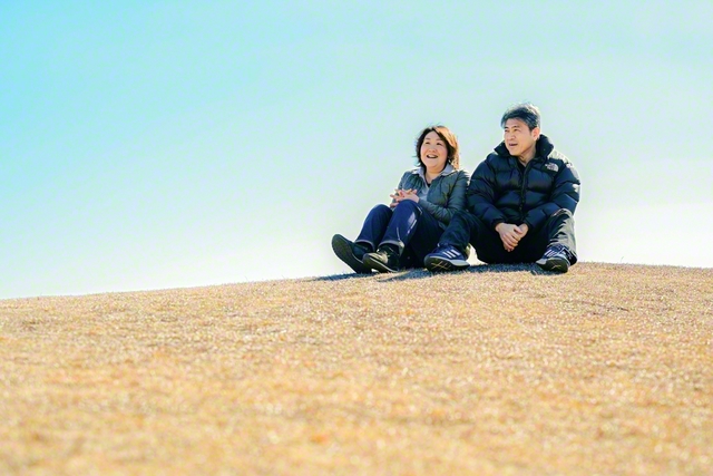 苦楽を共にし、互いを「最高の同志です！」と語る妻・松永雪江さん㊧と、夫・勝司さん