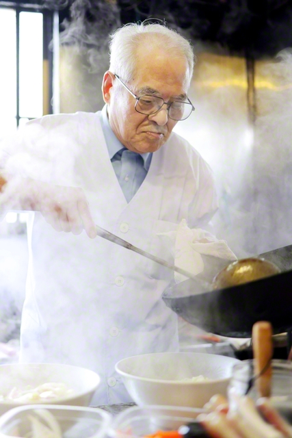 滋味あふれる料理は、鈴木さんの心意気の証しだ