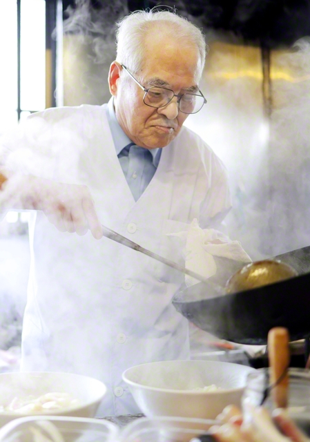 滋味あふれる料理は、鈴木さんの心意気の証しだ