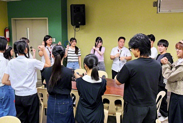 【東京高　フィリピン】創価高校の生徒がフィリピンで研修を実施。現地の生徒と国境を超えた友情を築いた（1月27日）