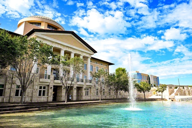 世界市民のリーダーを陸続と輩出するアメリカ創価大学