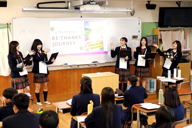 保護者も参加した関西創価中学校の探究学習の発表会。自由で大胆な発想に、会場から感嘆の声があがった