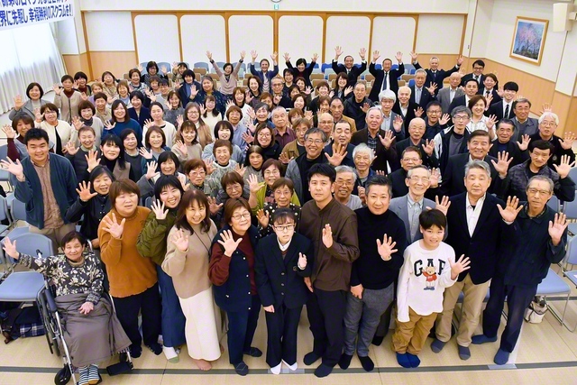 長崎・大勝圏の友は本年1月、広布拡大で模範の実証を示し、この日、北松浦文化会館に集い合った。栄光の「5・3」へ、皆が次なる“大勝利”をと燃える