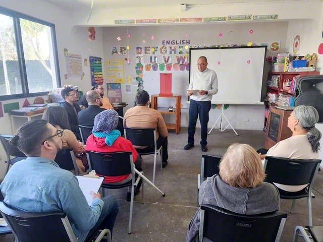 首都テグシガルパで行われた集い。中南米指導会議のマイレス副議長が同志を激励した（2月7日）