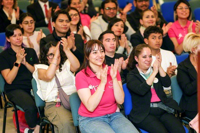 希望にあふれたメキシコ創価学会の青年部総会。青年が青年を呼ぶ感動のドラマが各地で生まれている
