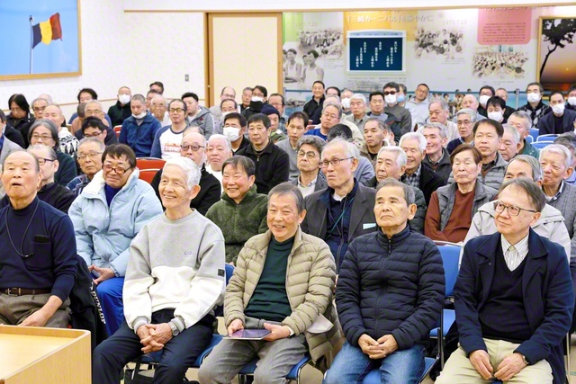 神奈川・三浦〈県〉の集い。新たな広布前進を約し合った（8日、三崎会館で）