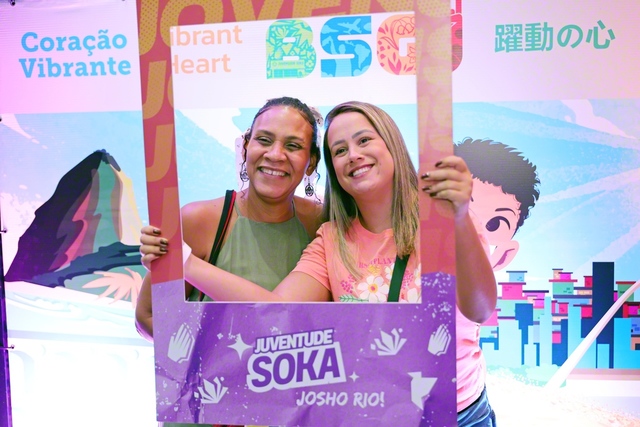 青年部総会の参加者。記念撮影時の声かけは「センセイ！」