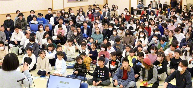 大高少女部長が訪れた、第5埼玉総県の少年少女きぼう大会（8日、所沢平和会館で）