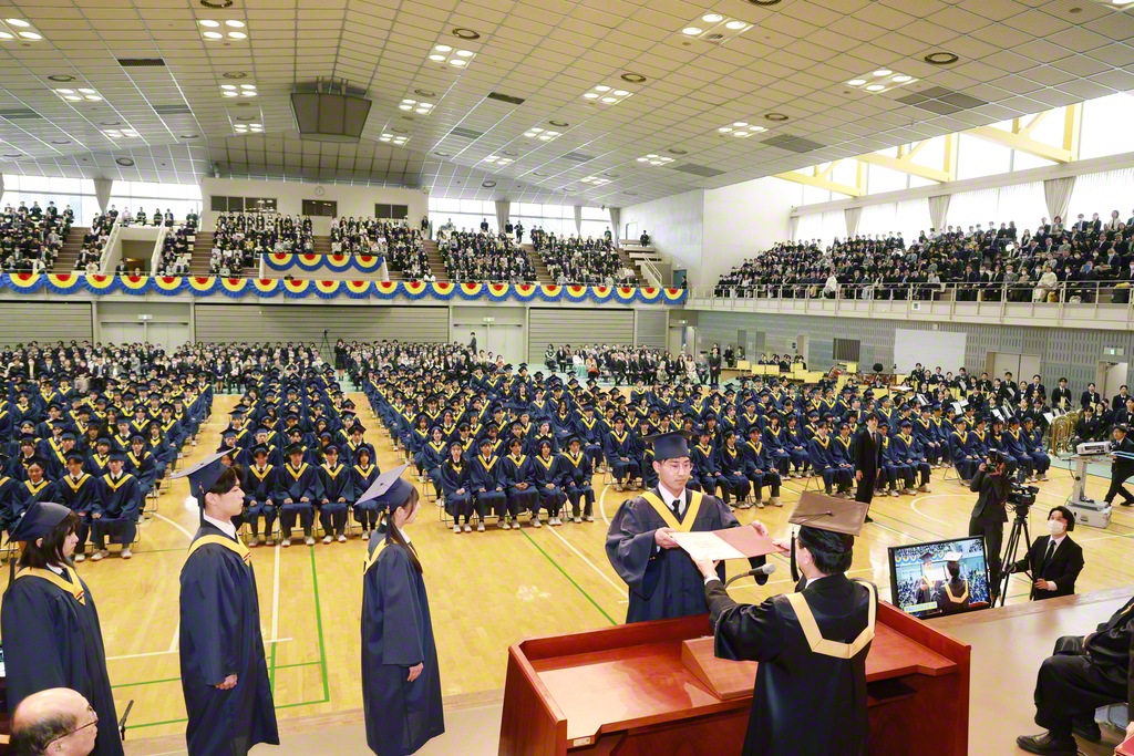 東京・創価高校の卒業式