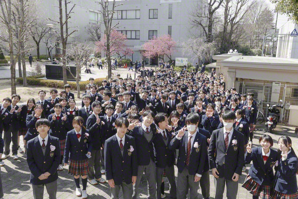 東京・創価中学校の卒業生
