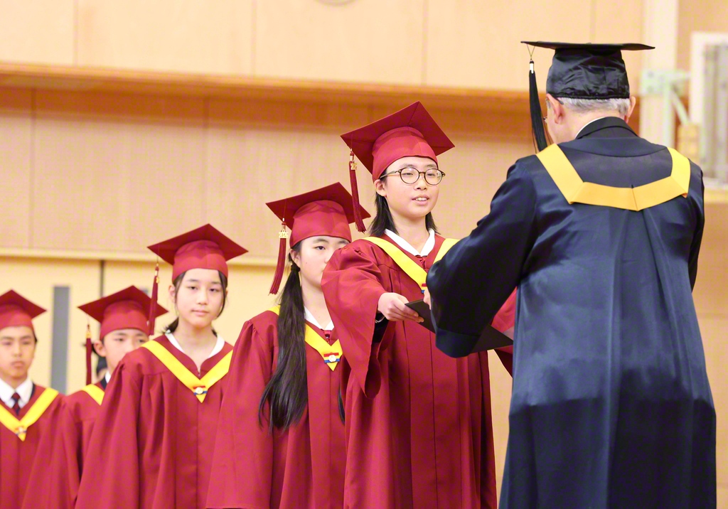 東京創価小学校の卒業式