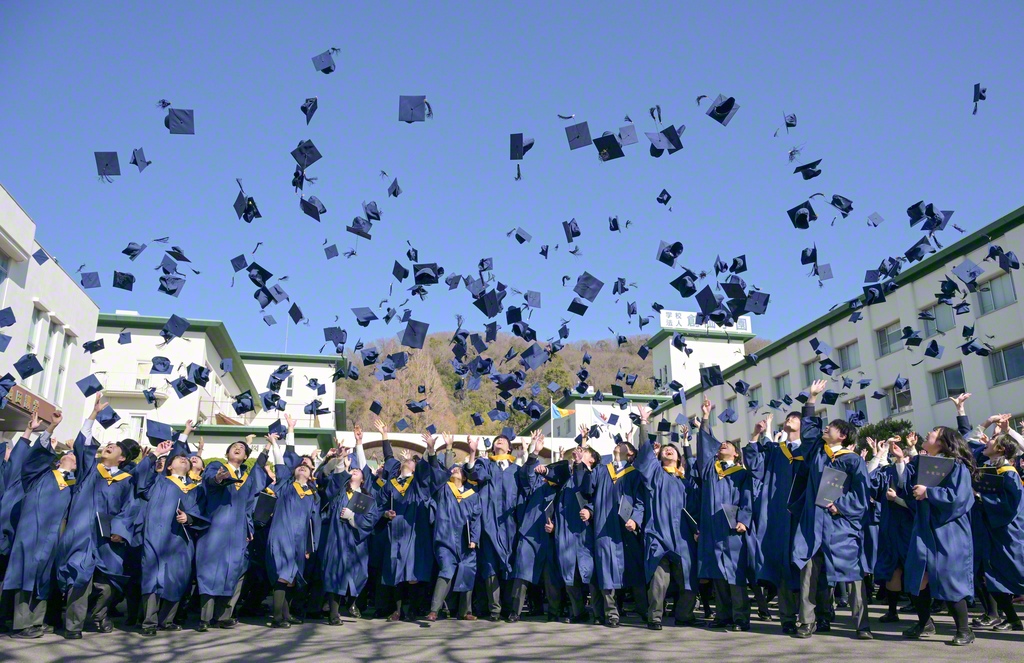 関西創価高校の卒業生