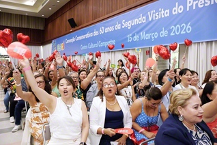 盛大に開催されたブラジル婦人部の大会。軽快な歌や踊りが、集いに花を添えた（15日、ブラジルSGI自然文化センターで）