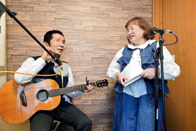 「本来、音楽は差別や偏見のない世界。ありのままの姿で、私たちの“リアル”を伝えています」。苦悩の雲を突き抜けた先には晴天が広がる。二人は“ひだまり”の中を朗らかに進む