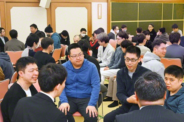 石川の大会では、グループトークも行い、決意を新たにした（同、石川文化会館で）