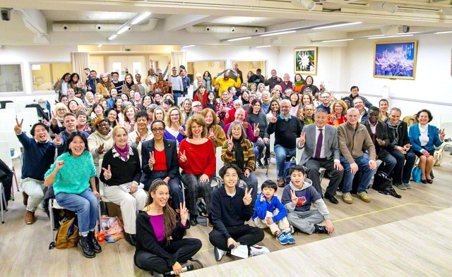 地域・社会で信頼の実証を示すことを約し合ったベルギーの集い（ベルギー文化会館で）