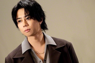 主人公の職場の同僚・緒方誠士役の北山宏光さん