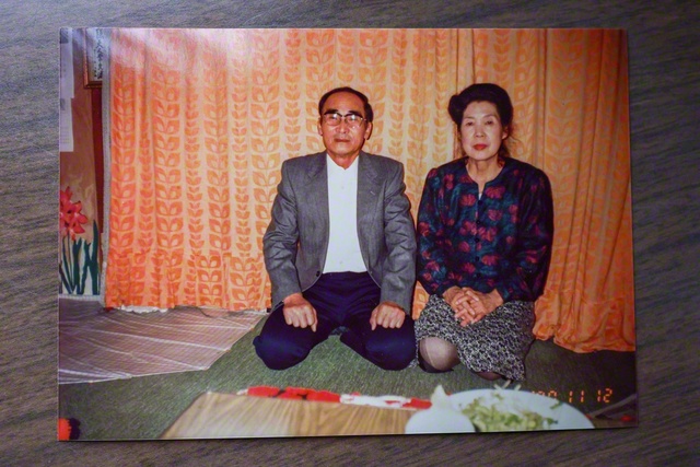 妻・喜代子さん㊨との写真を、大切にしている