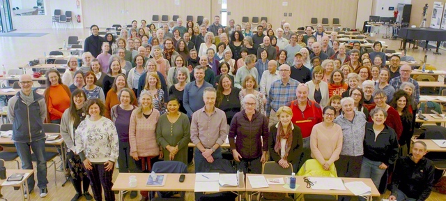 生命尊厳の哲学を胸に対話に駆けるドイツの友（フランクフルト池田平和文化会館で）