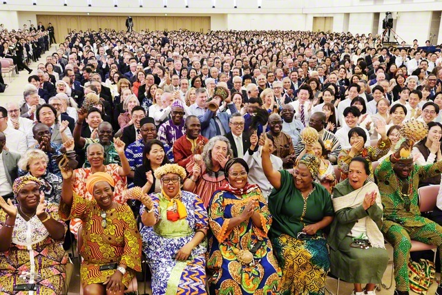 求道の心光る世界の友（昨年11月、東京戸田記念講堂で）