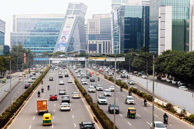 デリー首都圏の衛星都市グルグラム（旧称グルガオン）。IT産業が盛んで、外資系企業が集まる