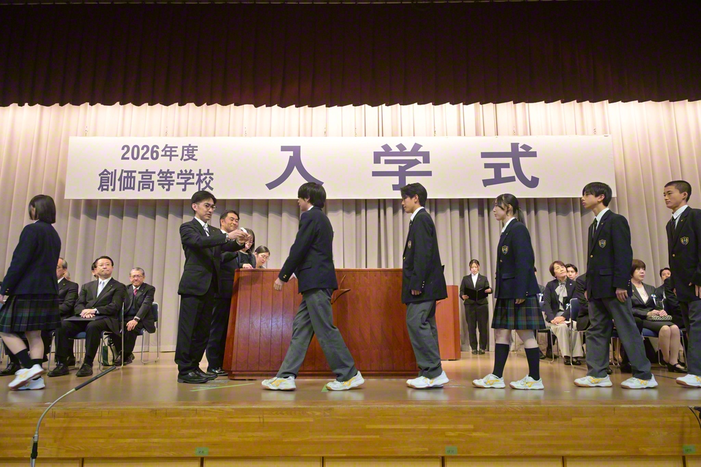 東京・創価高校の入学式