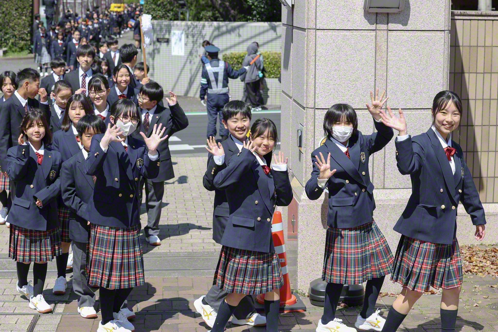 東京・創価中学校の入学式