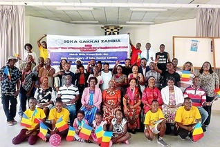 総会に集ったザンビアの友が笑顔で（3月15日、ザンビア総合文化センターで）