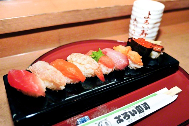 にぎりずしはもちろん、震災後に始めた定食や週替わり弁当も好評