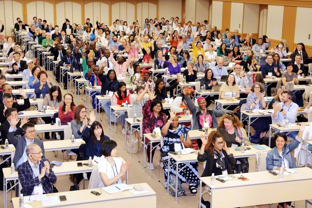 求道の心輝くSGI春季研修会の開講式（金舞会館で）。研修会では、広宣流布大誓堂での誓願勤行会、指導会などを実施する