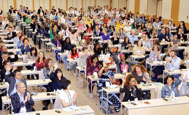 求道の心輝くSGI春季研修会の開講式（金舞会館で）。研修会では、広宣流布大誓堂での誓願勤行会、指導会などを実施する