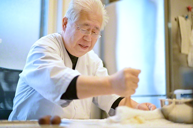 「たくさんのお客さまからのお声が、菓子作りに彩りと潤いを与えてくれるんです」と北川さん