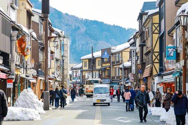 「小さな世界都市」を目指し、持続可能な地域づくりに取り組む兵庫県豊岡市には、国内外からの視察が絶えない