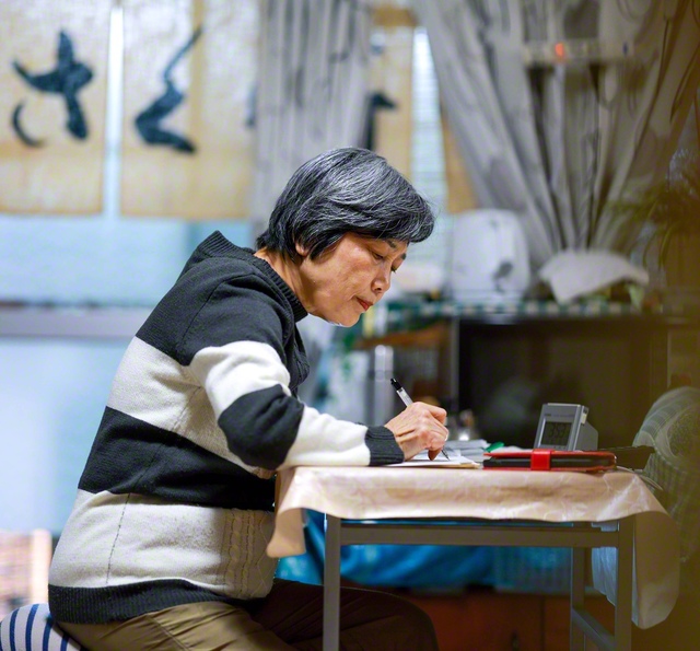 毎日コツコツと。たゆみない錬磨があって、よどみない文章が紡がれる